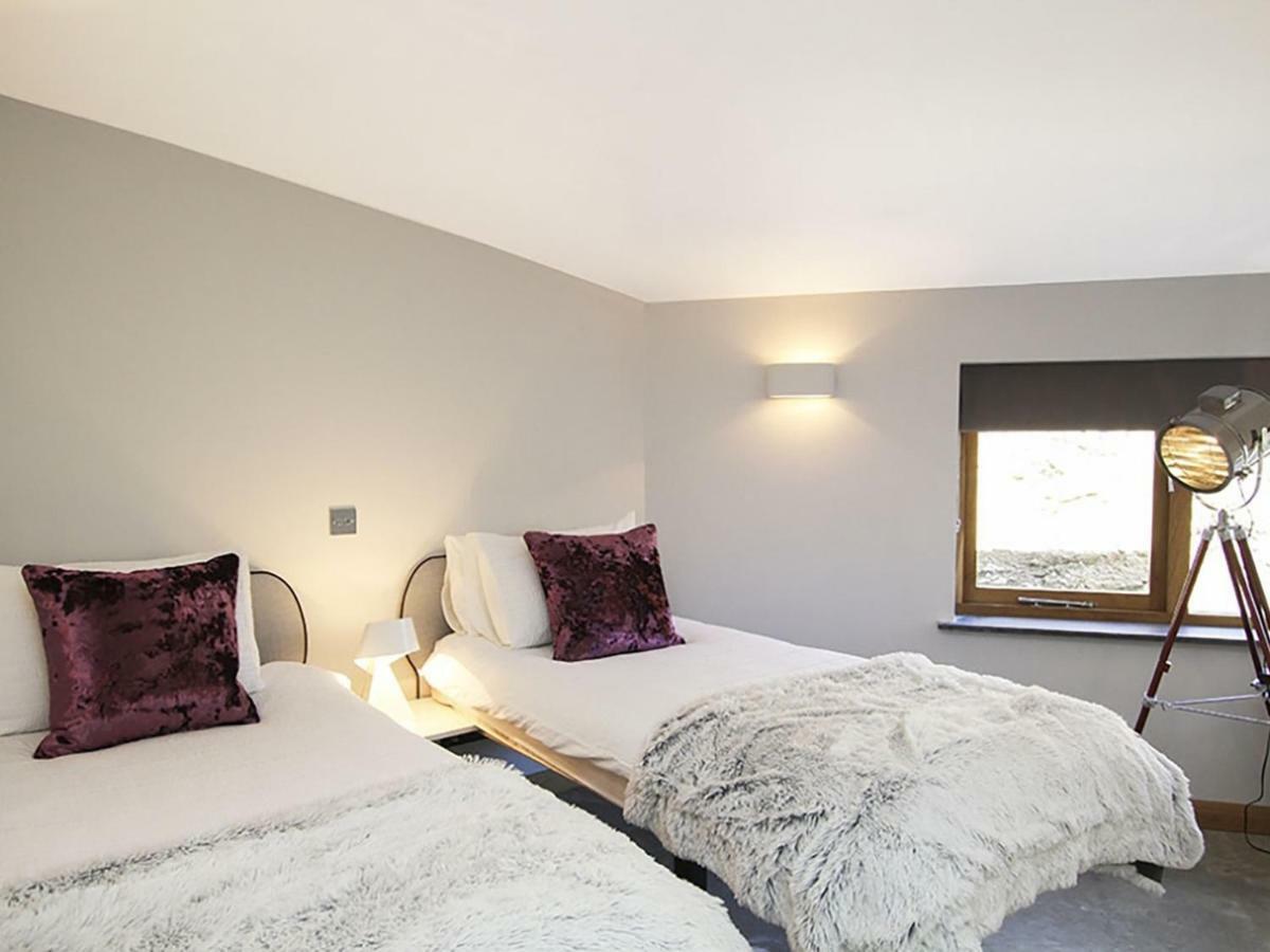 Villa Rhyd Angharad Barns à Llanrhyddlad Extérieur photo